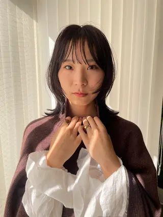 セミロング カラー 仙田 遥のヘアスタイル