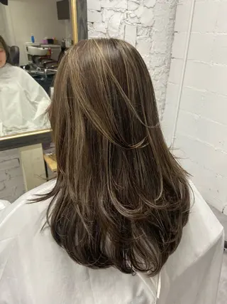 ロング カラー ハイトーン/ダブル カラー/akihoのヘアスタイル