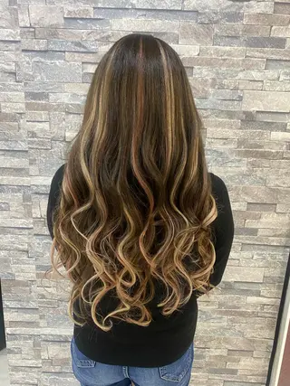 ミディアム Arphy/ /のヘアスタイル