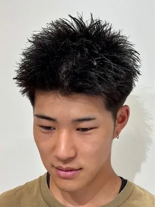 ショート 青木 真裟斗のヘアスタイル