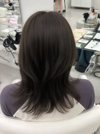 ミディアム カラー 🫧いちの 🫧のヘアスタイル