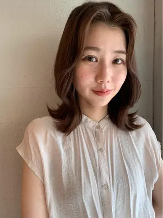 ミディアム カラー 透明感/オリーブ/ グレージュ/YUKAのヘアスタイル