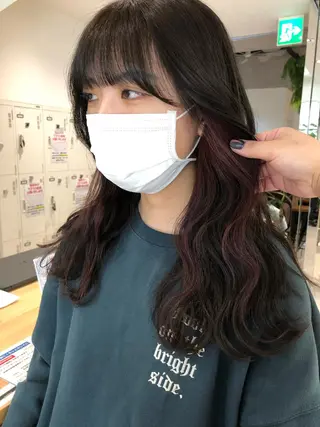 カラー レイヤー/顔まわり カット/地毛風カラーのヘアスタイル