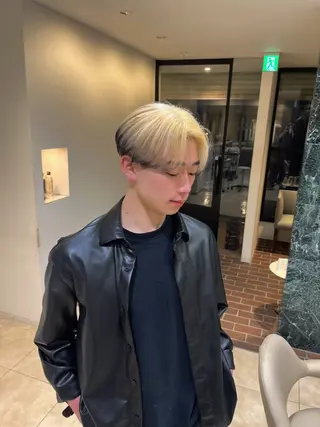 メンズ 髪の修復専門サロン　hair place VIVE所属・KOTA / ハイトーン/髪質改善のヘアスタイル