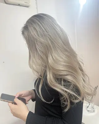 ロング カラー JIL BLAN 京都所属・RU RIのヘアスタイル