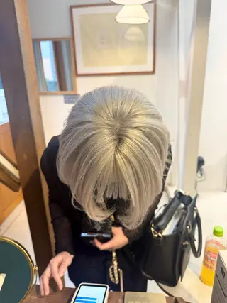 ミディアム カラー 透明感カラー/ハイト ーン/メイク/umiのヘアスタイル