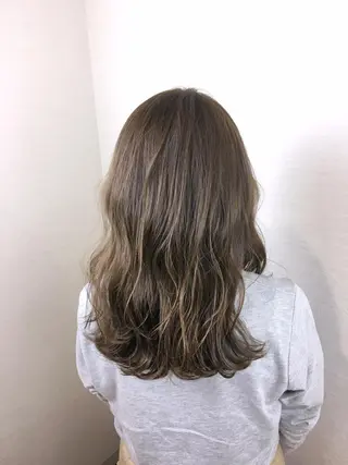 セミロング ブリーチなしダブル/ レイヤーカット 小棹のヘアスタイル