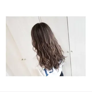 ロング カラー Luana 矢場町のヘアスタイル