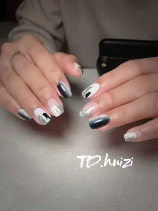 ミディアム めぐみのネイルサロン 惠のネイルデザイン