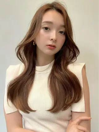 セミロング Amaretto かなのヘアスタイル