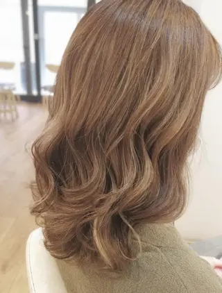 ミディアム NEWI京橋 *satokoのヘアスタイル