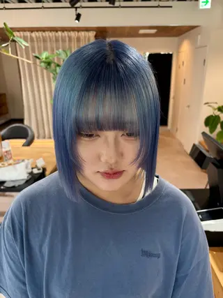 カラー aina / n.w.hのヘアスタイル