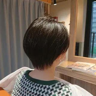 ショート alushe 岡 陽子のヘアスタイル