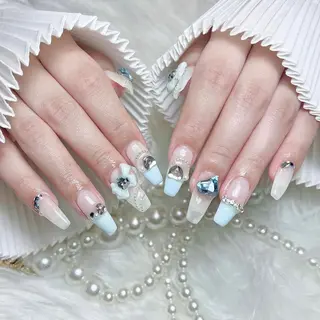 ネイル H3 Nail Tsuki🦋💙のネイルデザイン