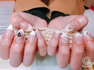 ミディアム ネイル 長さ出し専門 nynaのネイルデザイン