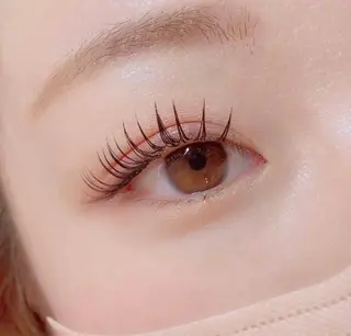 マツエク・マツパ まつ毛と眉毛の専門店 オクターブ福岡店所属・オクターブ天神店 ウラベのマツエク・マツパデザイン