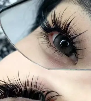 マツエク・マツパ KIKI Nail所属・ワンホンデザイン 専門店のマツエク・マツパデザイン