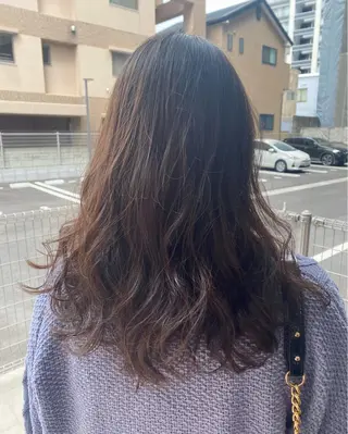 ロング パーマ 六本松航空所属・いわさき ゆずほのヘアスタイル