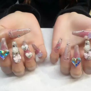 ネイル 💎🐰 saki. m 🐰💎のネイルデザイン