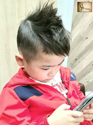 ショート キッズ メンズ 【大宮】デザイナー Anne 諳 アンのヘアスタイル