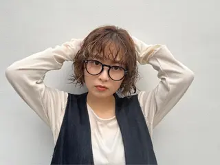 ミディアム 西崎 満里奈のヘアスタイル