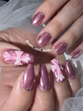 ネイル GO TODAY SHAiRE SALON原宿 Liber所属・️🫧もこ 艶感ネイル🫧のネイルデザイン