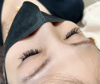 マツエク・マツパ Lily SHIINAの眉毛・アイブロウイメージ