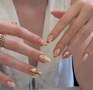 ネイル 相沢 さやかのネイルデザイン