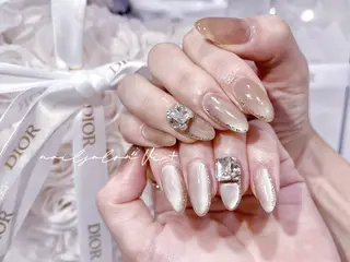ネイル ✨Nailsalon Vi+✨のネイルデザイン