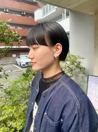 ショート カラー BELLA阿部野 TOMOMIのヘアスタイル