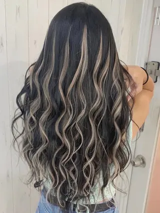 ロング カラー ヘアアレンジ Device ディバイスのヘアスタイル