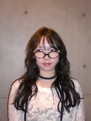 ロング カラー ヘアアレンジ RESSUAL くるみのヘアスタイル