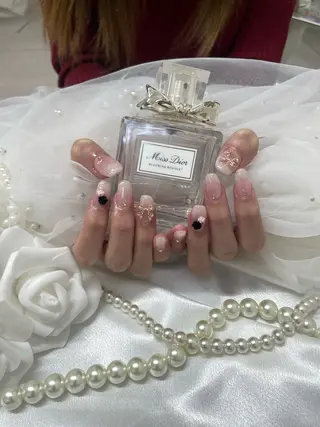 ネイル Sii nail🎀 Moekaのネイルデザイン