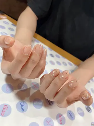 ネイル iiloo aromaworksのネイルデザイン