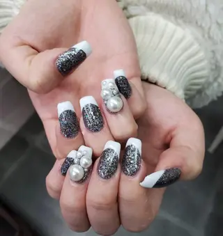 ネイル nailstudio eviz新宿店のネイルデザイン