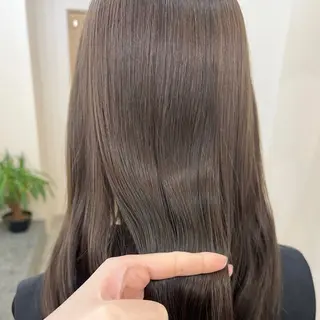 ロング カラー 透明感カラー/顔周り 臼井逸美のヘアスタイル