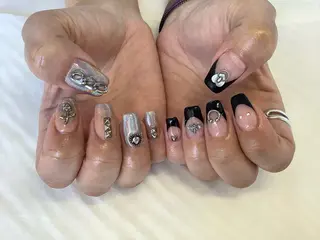 ネイル 💎🐰 saki. m 🐰💎のネイルデザイン