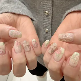 ネイル Momone ／渋谷／パラジェルのネイルデザイン