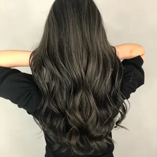 ロング カラー パーマ ヘアアレンジ メンズ キッズ ネイル マツエク・マツパ Lani5710所属・🧸ハイトーン🧸 ゆっきー🧸のヘアスタイル
