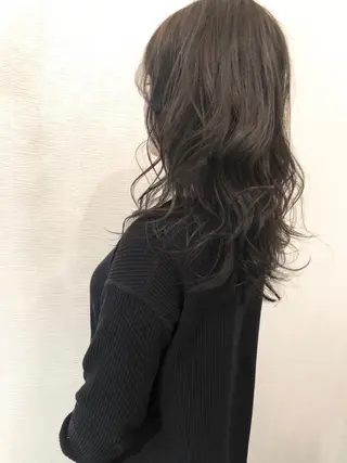 ロング カラー 平川 友希子のヘアスタイル