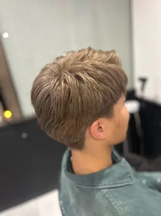 カラー メンズ 長田 麻友子のヘアスタイル