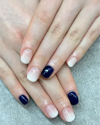 ネイル MAXKELLY MEGUMIのネイルデザイン