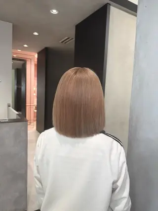 カラー 🇰🇷韓国風ハイ トーンKANA🖤のヘアスタイル