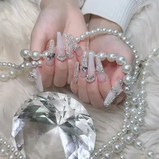 ネイル ベスティオーラ所属・ニコ ニコのネイルデザイン