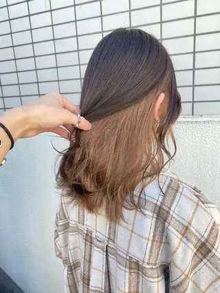 セミロング カラー エフェクトブリーチ 🌟前澤啓太朗のヘアスタイル