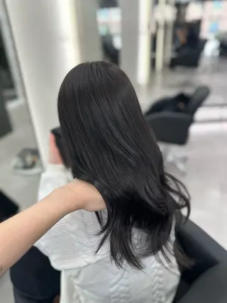 セミロング 縮毛矯正/艶カラー /髪質改善/なんばのヘアスタイル