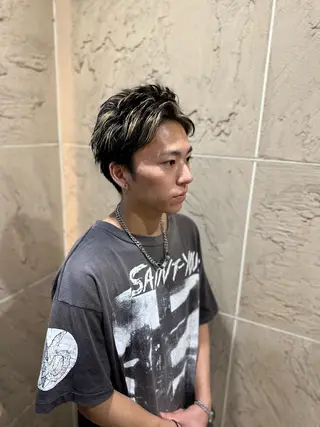 ショート カラー 溜 一太のヘアスタイル