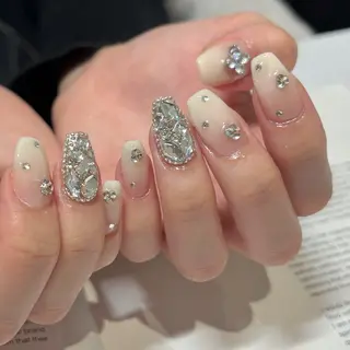 ネイル BONNIE所属・BONNIE MIKIのネイルデザイン