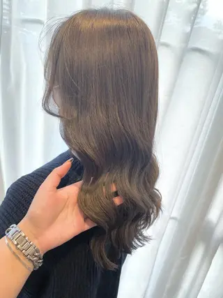 セミロング sio.nail&eyebrow salon shimokitazawa2号店所属・nailist mana𖤐´-のネイルデザイン