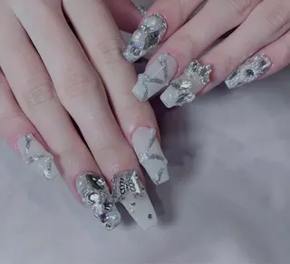 ネイル Spiky とうげ ふうかのネイルデザイン